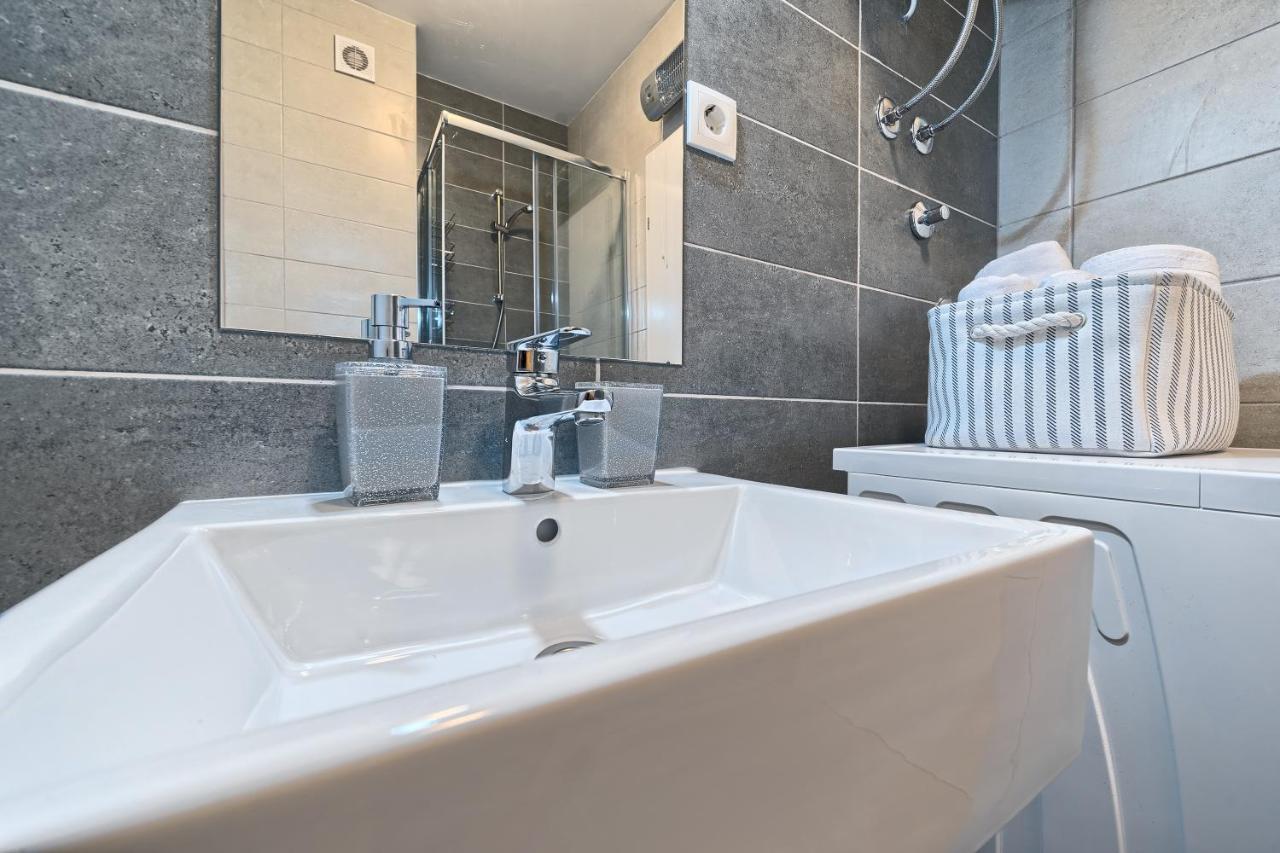 Modern Apartments With Sea View 150 Meters To Beach Kaštela Εξωτερικό φωτογραφία