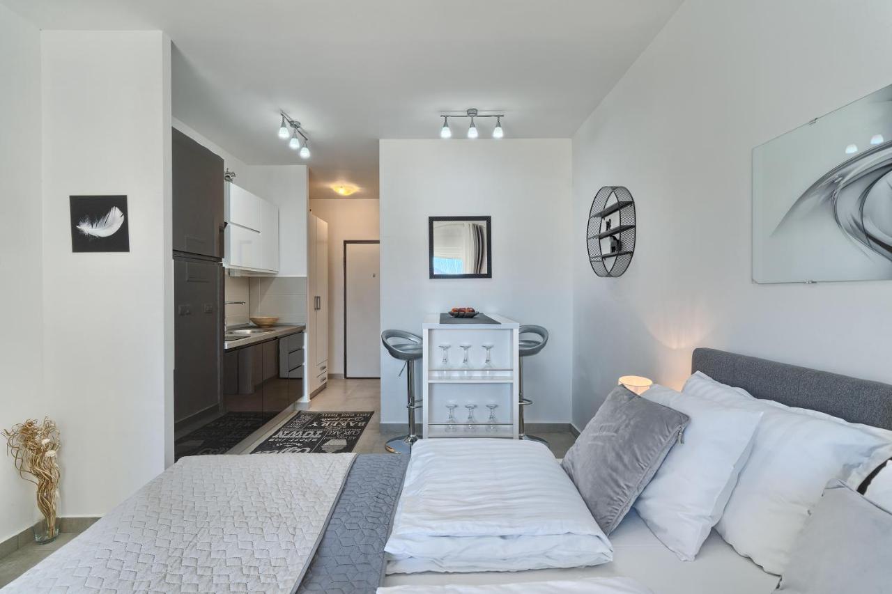 Modern Apartments With Sea View 150 Meters To Beach Kaštela Εξωτερικό φωτογραφία