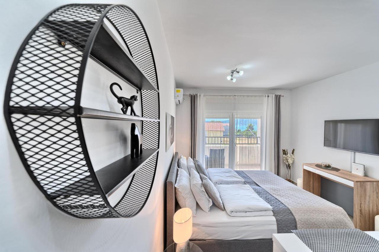 Modern Apartments With Sea View 150 Meters To Beach Kaštela Εξωτερικό φωτογραφία