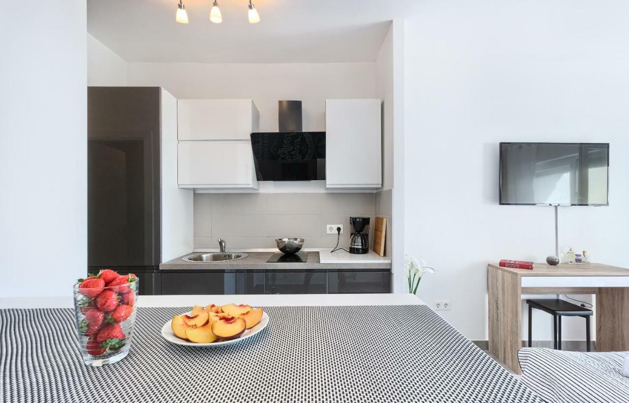 Modern Apartments With Sea View 150 Meters To Beach Kaštela Εξωτερικό φωτογραφία