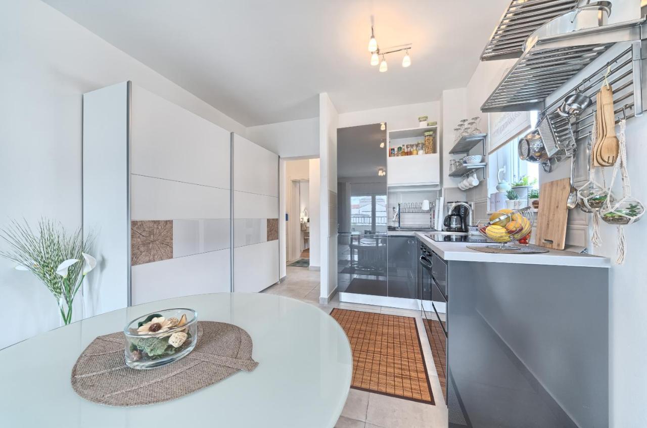 Modern Apartments With Sea View 150 Meters To Beach Kaštela Εξωτερικό φωτογραφία